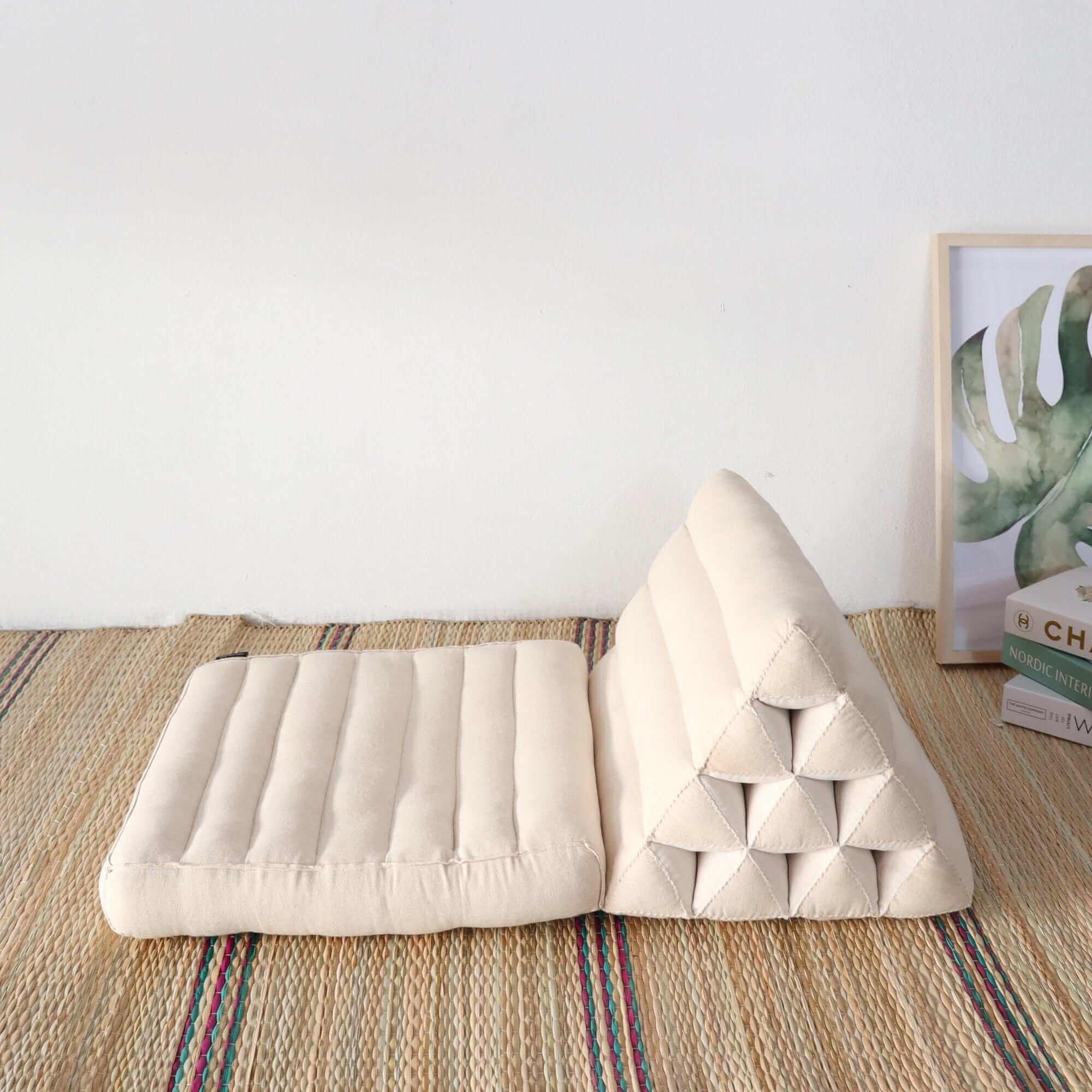 KAN YA PAK - Thai Triangle Cushion (1 fold )