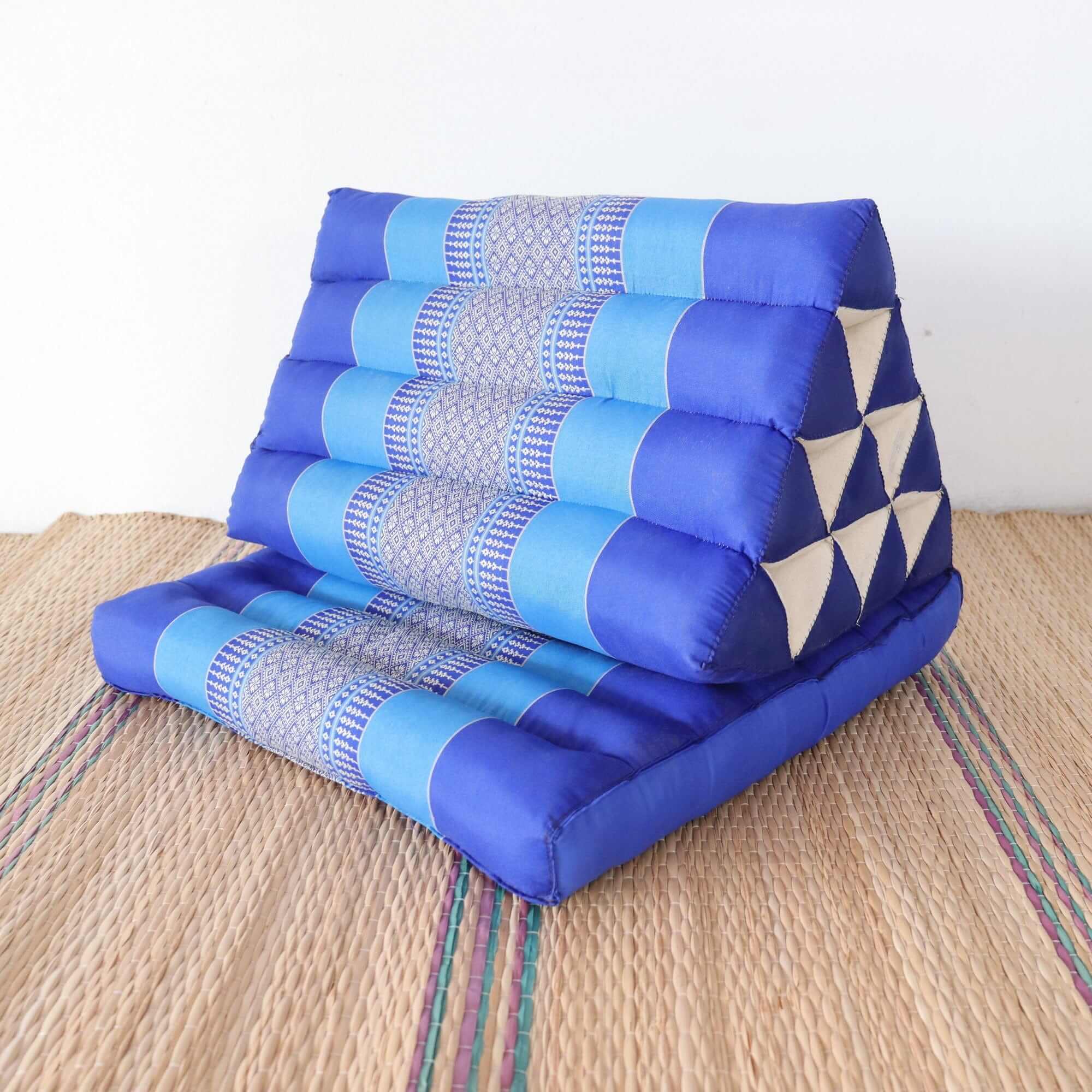 PA PRA DA - Thai Triangle Cushion (1 fold )