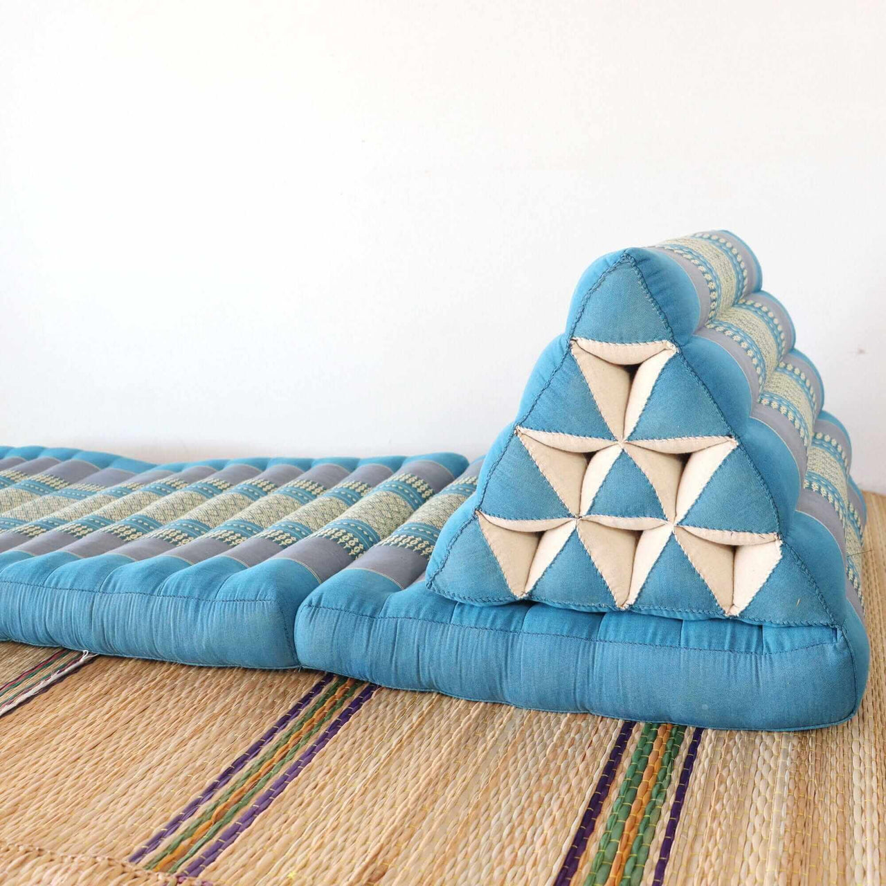 WI MON RUT - Thai Triangle Cushion (3 Fold - Light Blue)
