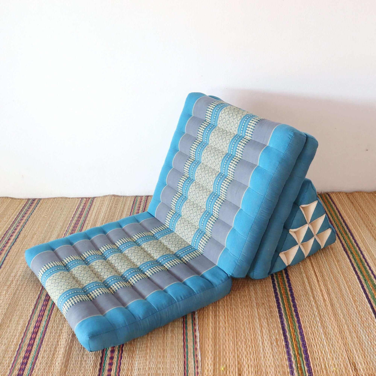 WI MON RUT - Thai Triangle Cushion (3 Fold - Light Blue)