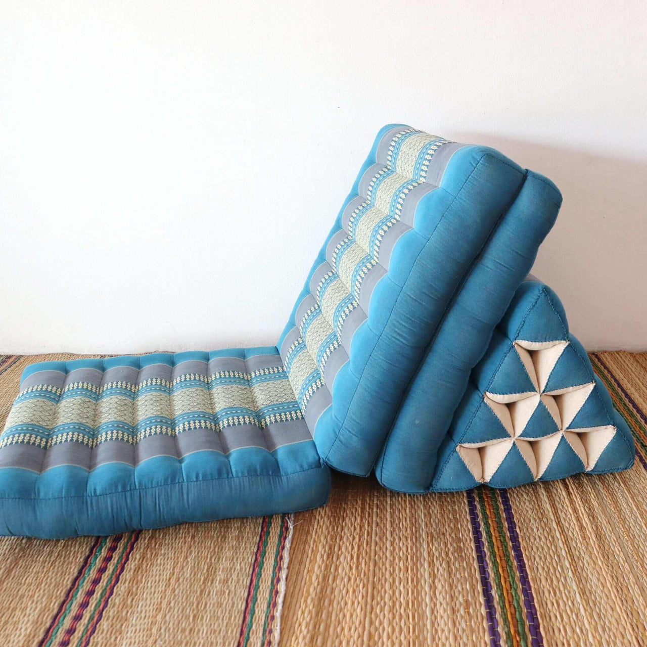 WI MON RUT - Thai Triangle Cushion (3 Fold - Light Blue)
