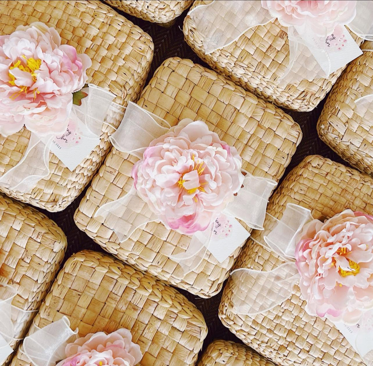ARUNA Wicker Gift Boxes Set of 10
