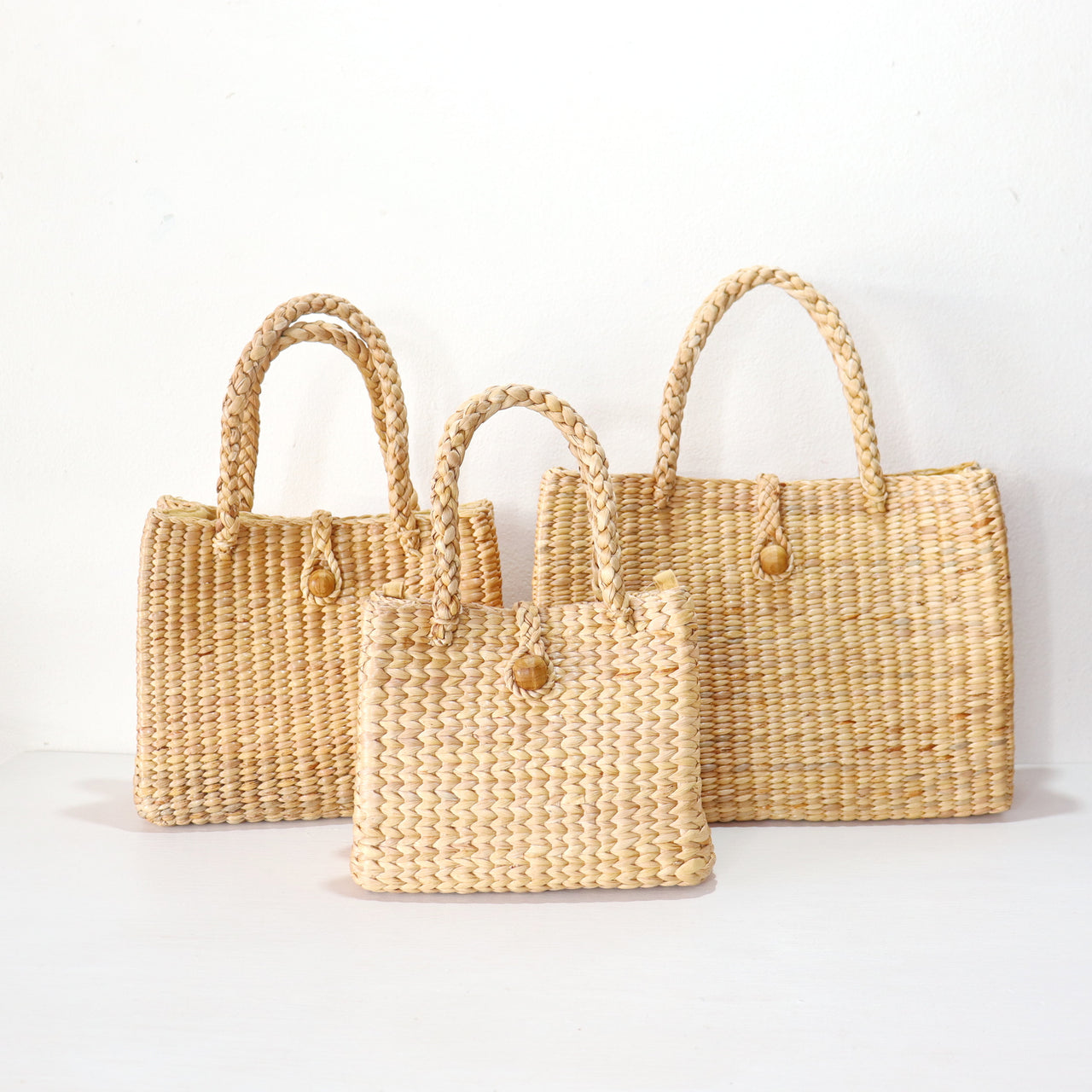 PON PRAN — sustainable straw handbag made from natural fibres