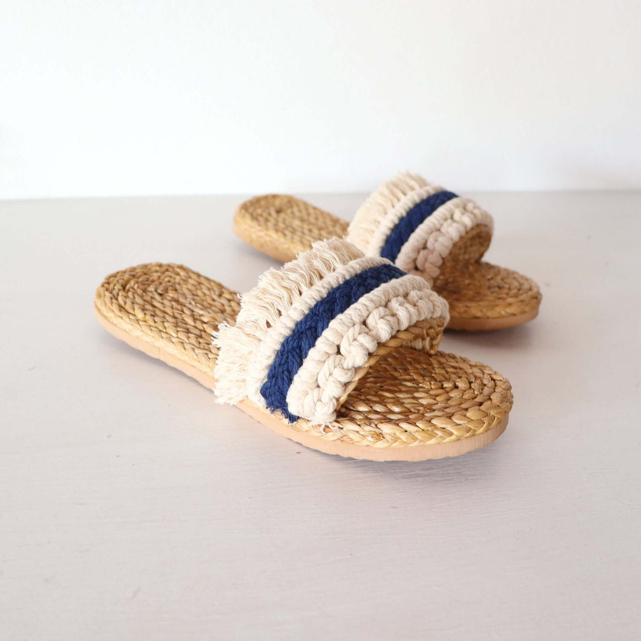 Macramé Straw Slippers - White and Blue