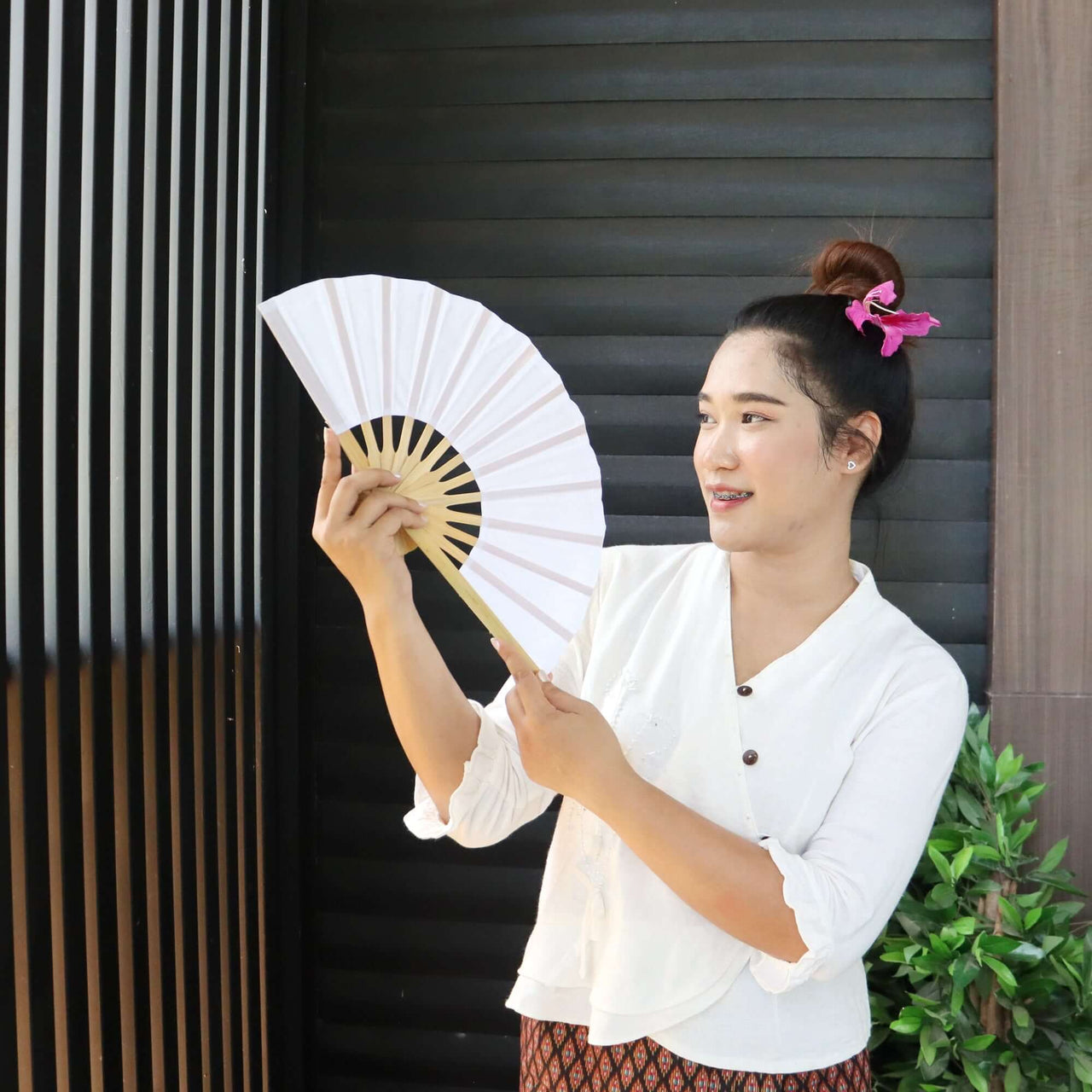 NUT PI RA DA - Hand Fan