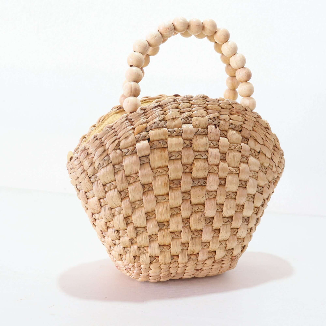 NAVALEE — straw handbag styled for summer beach outings