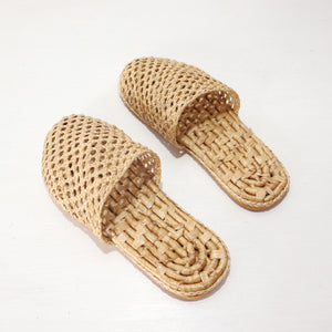 PATTARIN – Handwoven Straw Slipper Shoes
