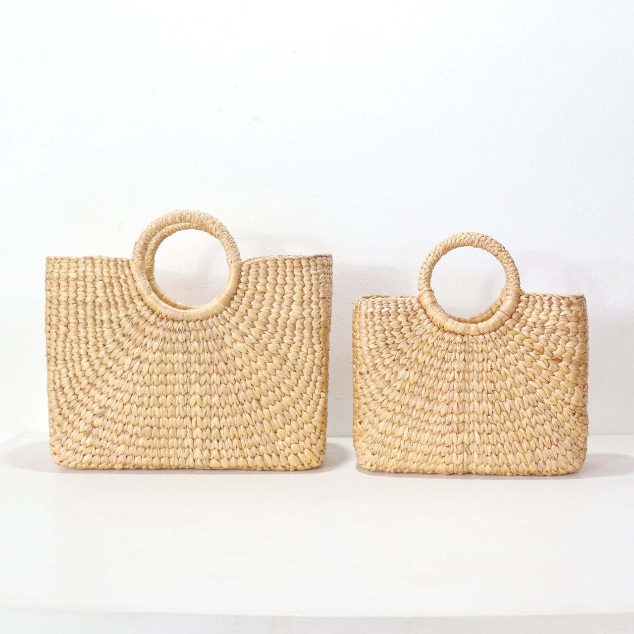 VI PA VEE handwoven straw basket bag with natural woven texture, by Thai artisans