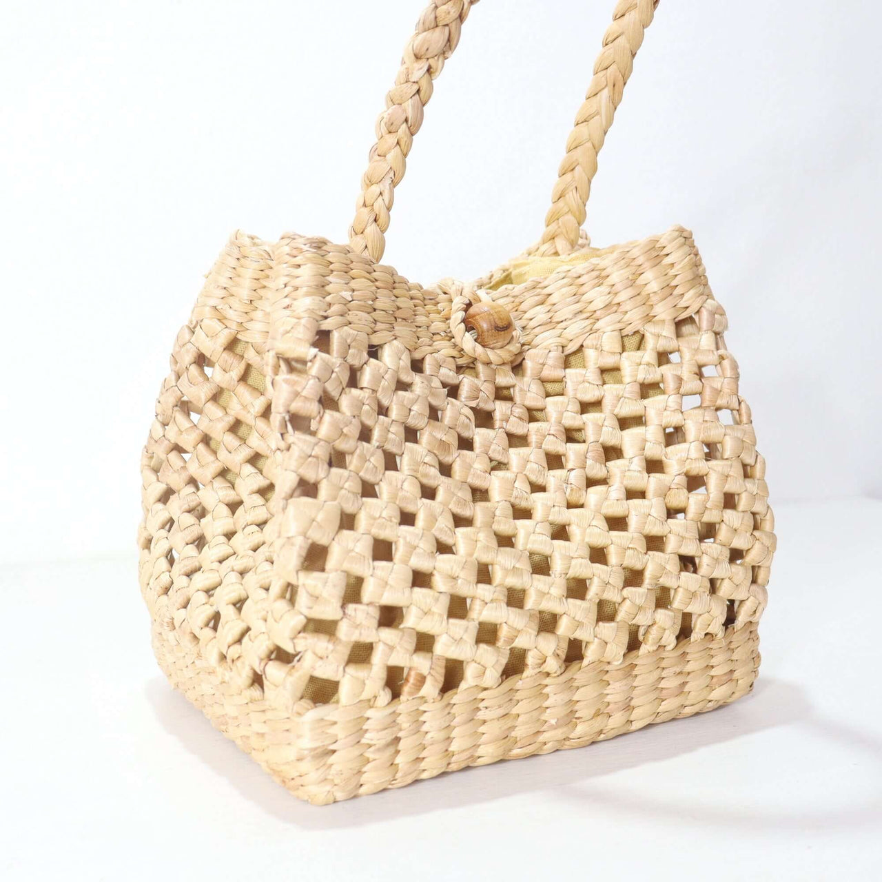 Tanid — straw handbag that pairs with boho and resort outfits