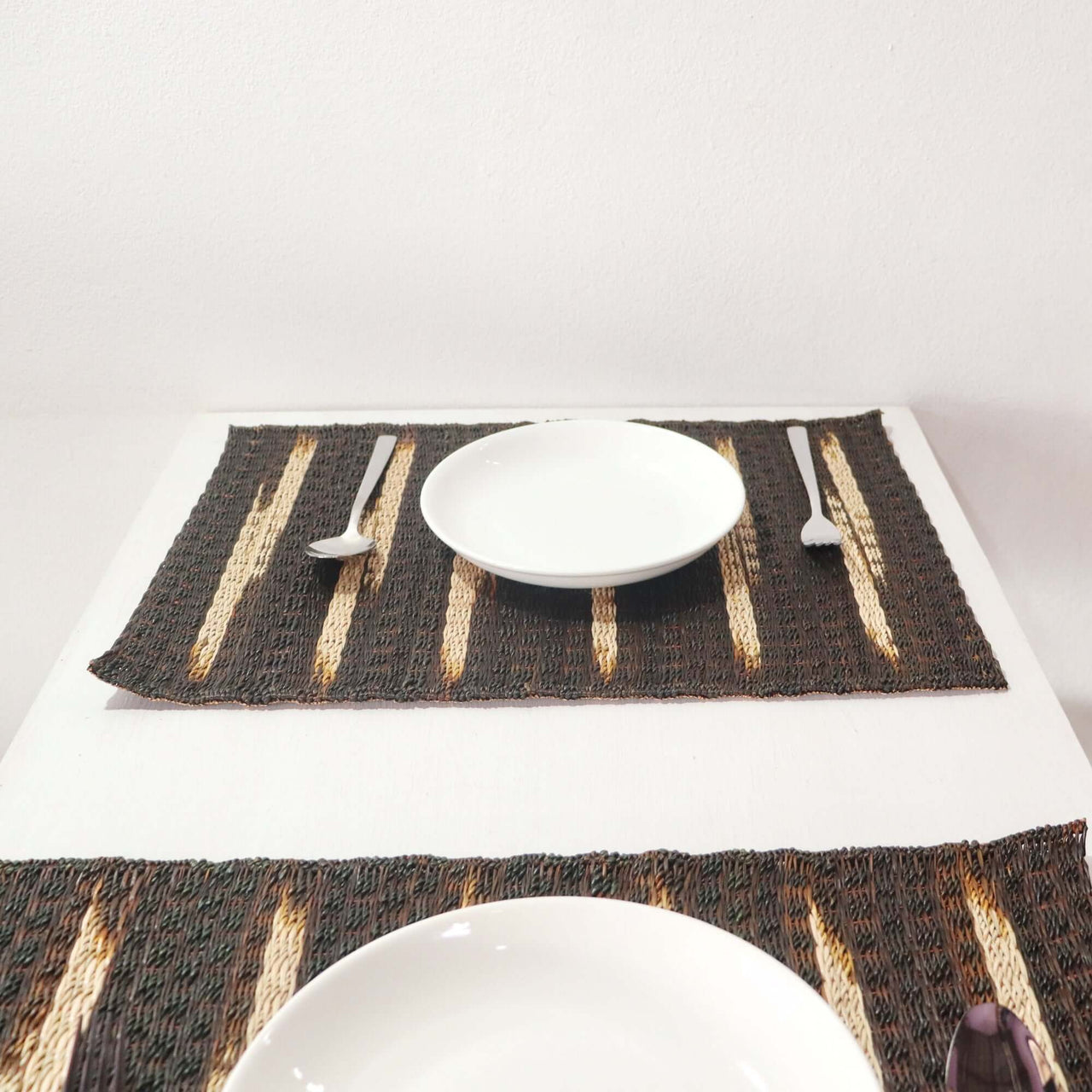Lalavin Handwoven Sedge Placemat