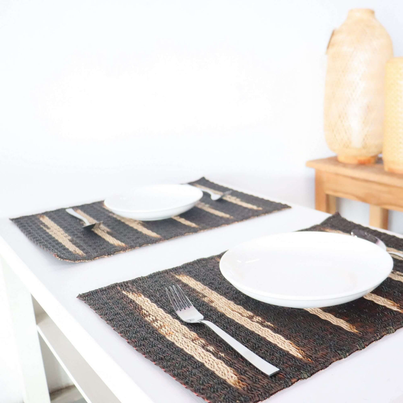 Lalavin Handwoven Sedge Placemat