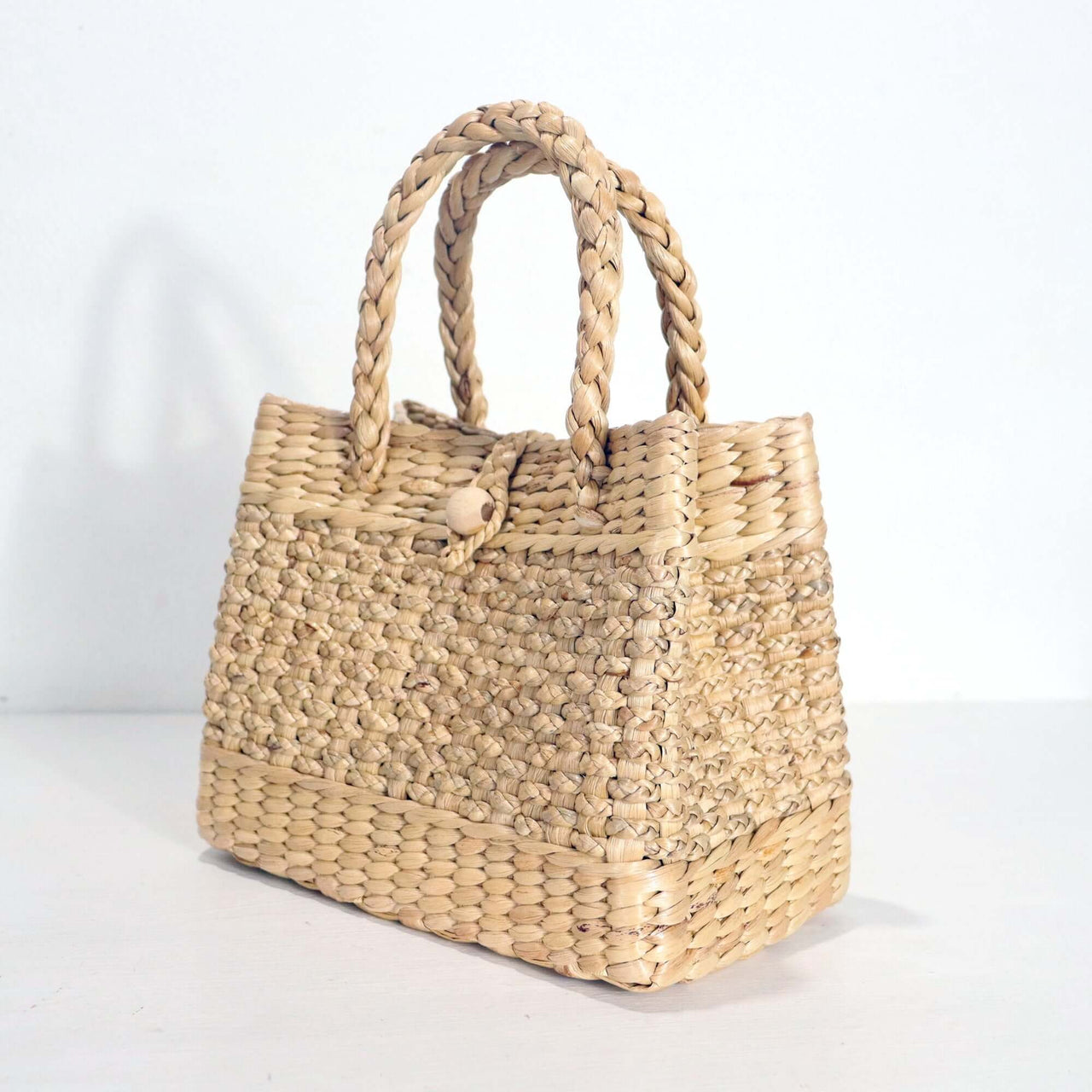 PASSA — sustainable straw handbag made from natural fibres