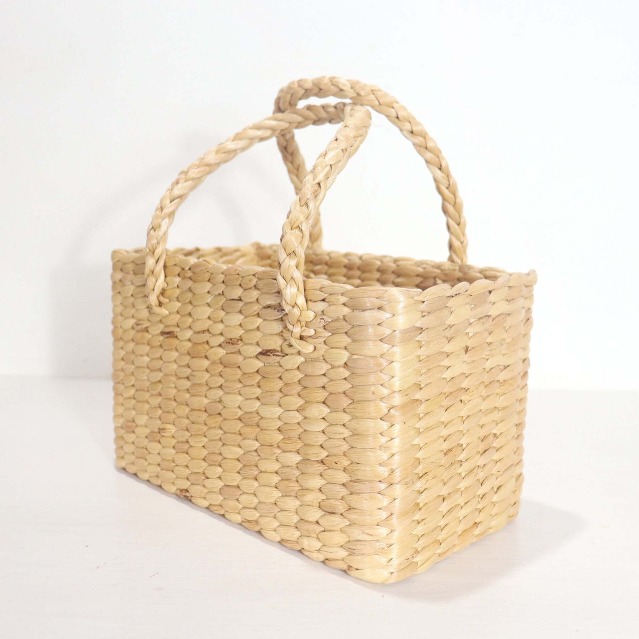 LANALA — sustainable straw basket bag made from natural fibres