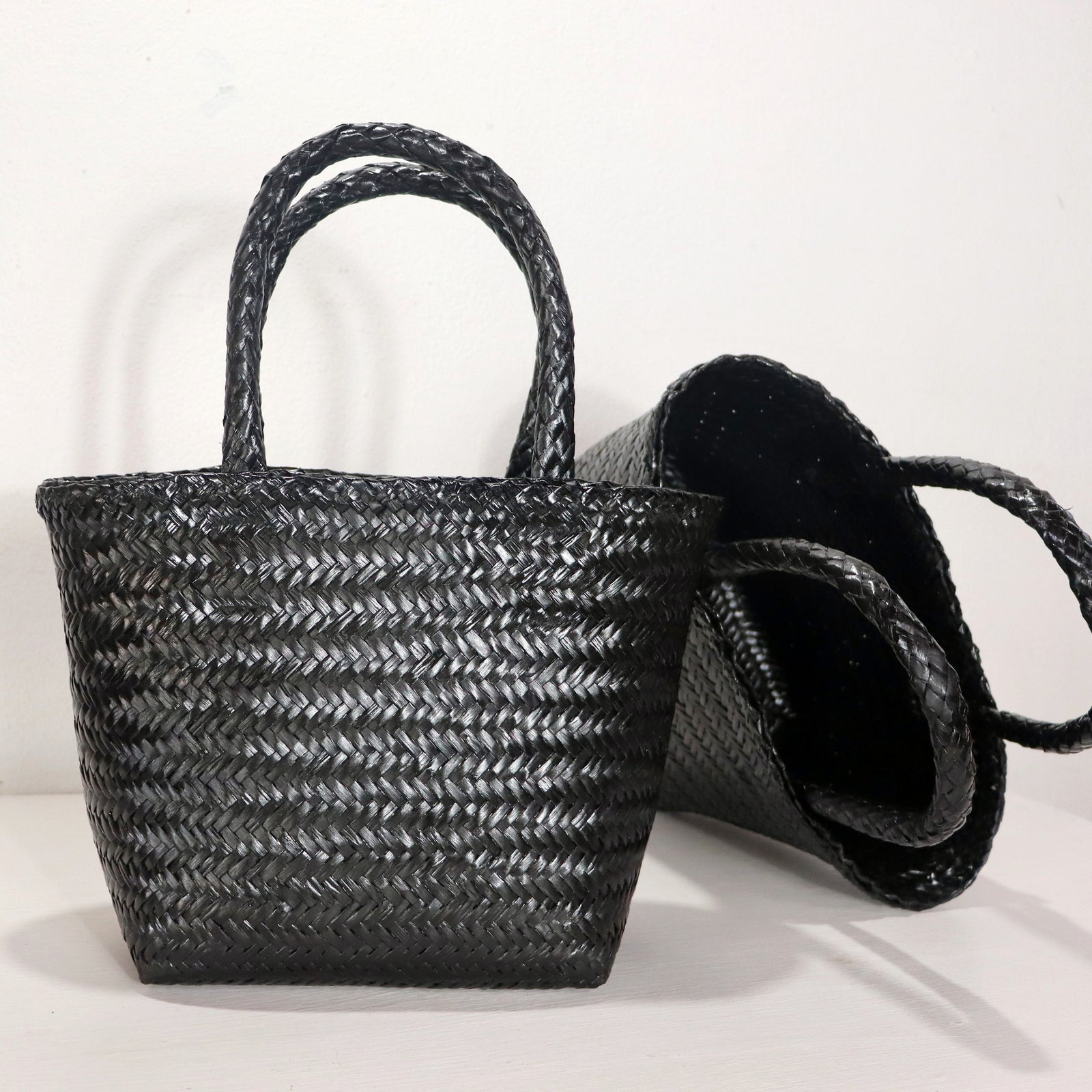 LINLADA - Mini Black Straw tote bag
