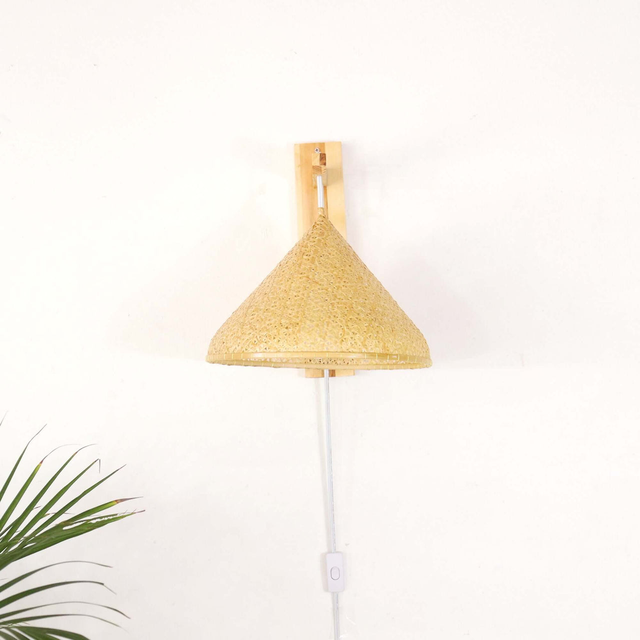 JI RA NA - Wall Sconce
