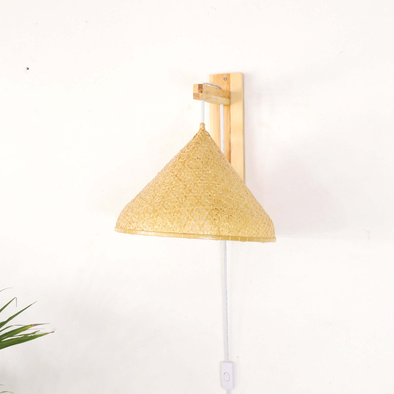 JI RA NA - Wall Sconce