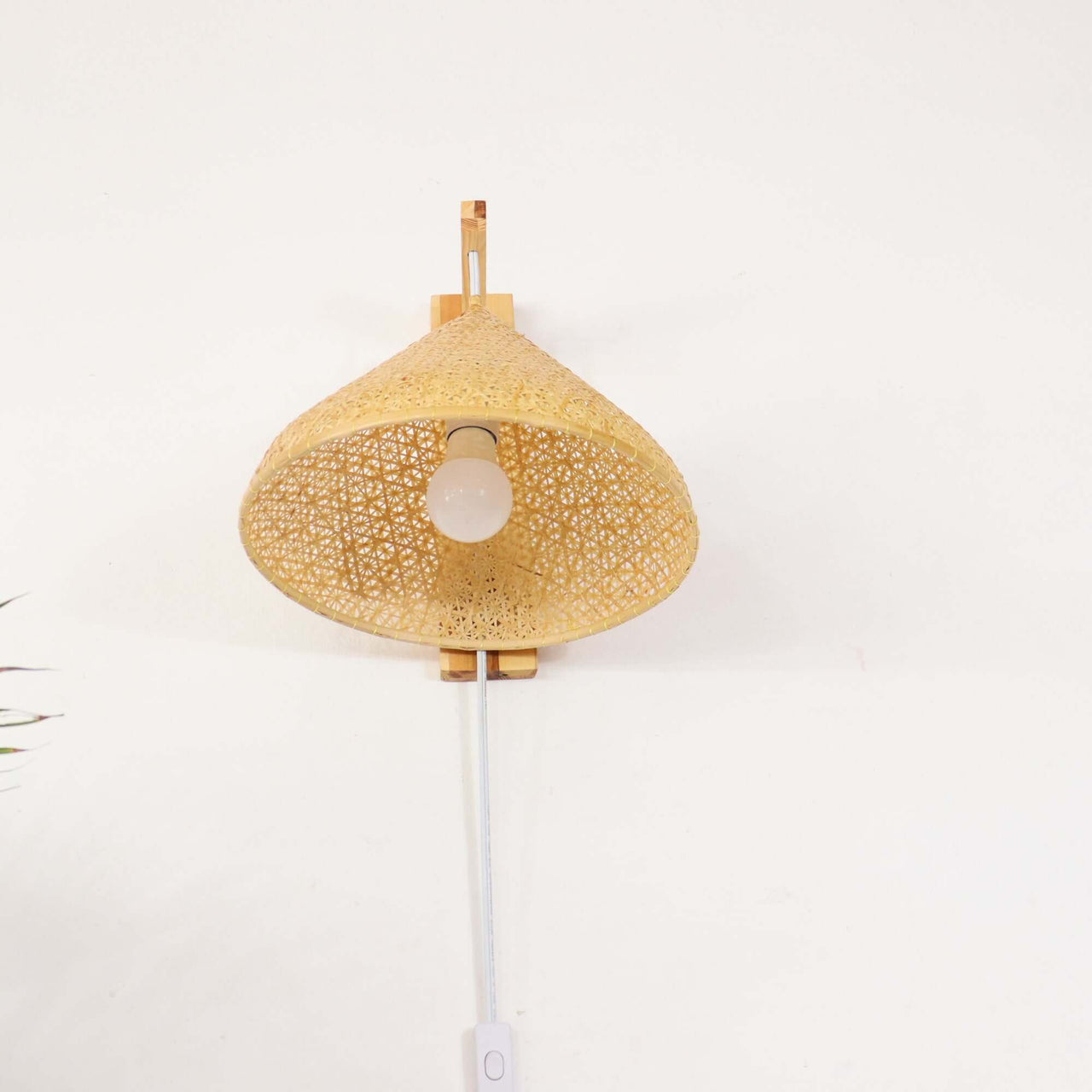 JI RA NA - Wall Sconce