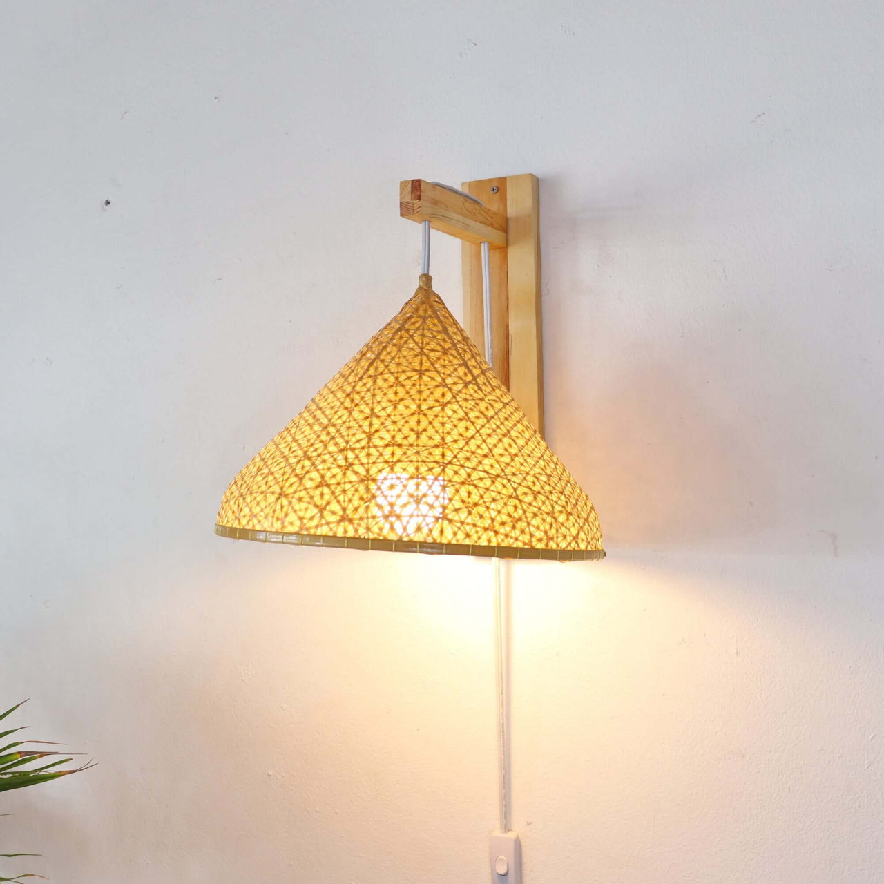 JI RA NA - Wall Sconce