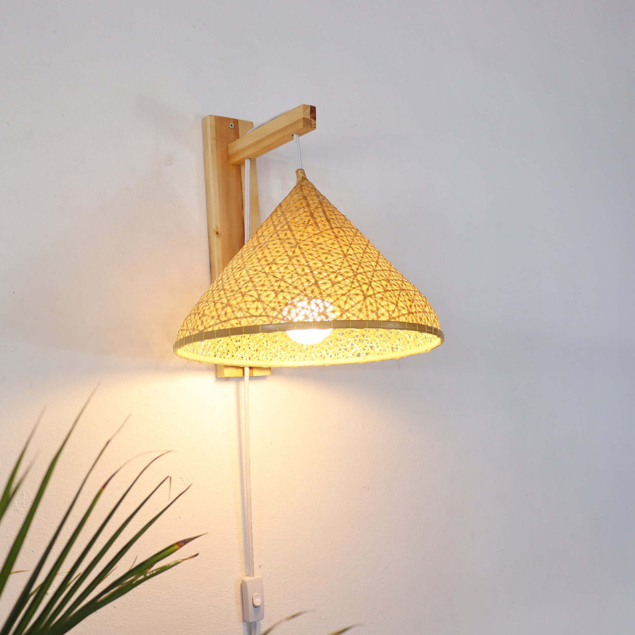 JI RA NA - Wall Sconce