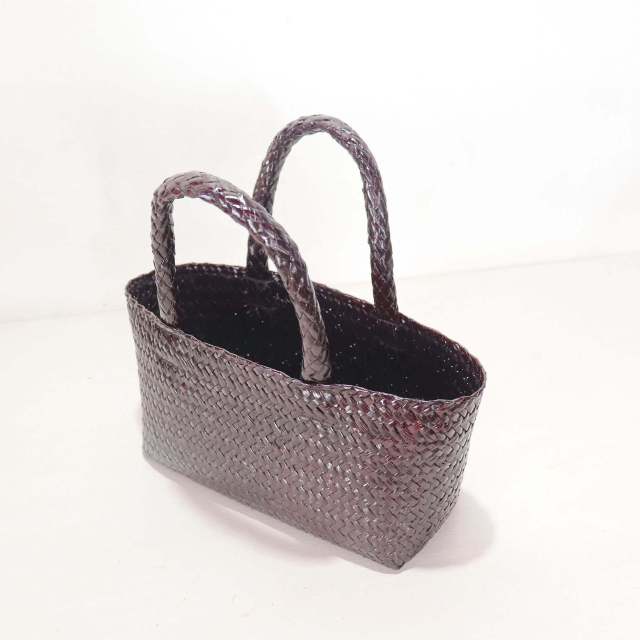 LINLADA — sustainable straw handbag made from natural fibres