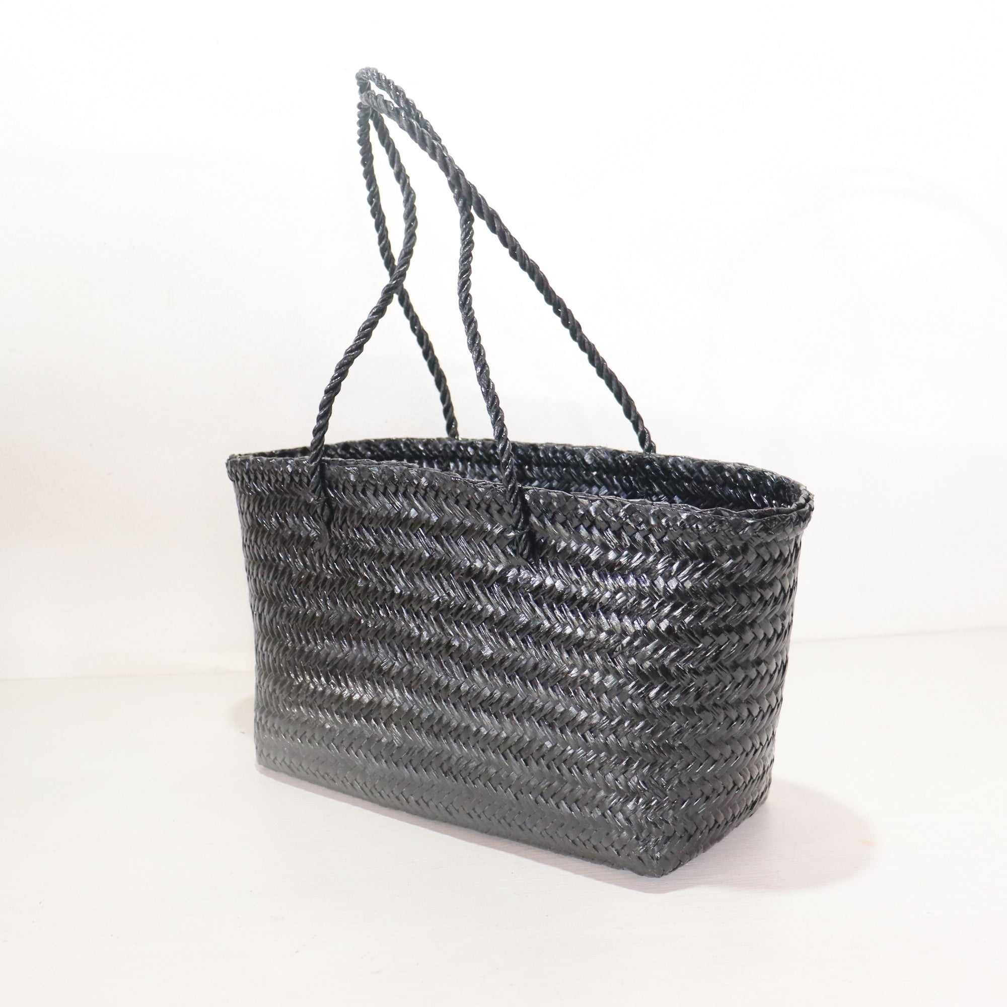 LINDA – Black Shoulder Bag