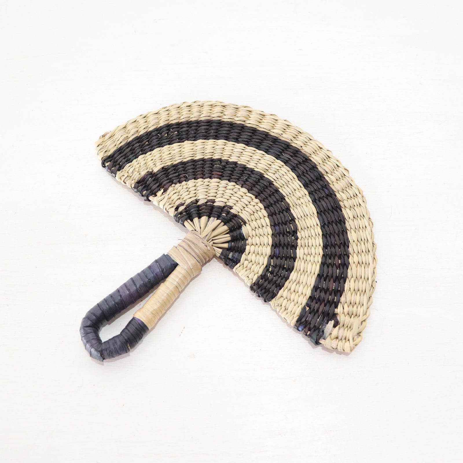 LA LIN – Handwoven Fan (Wall Hanging & Hand Fan) | Black & White