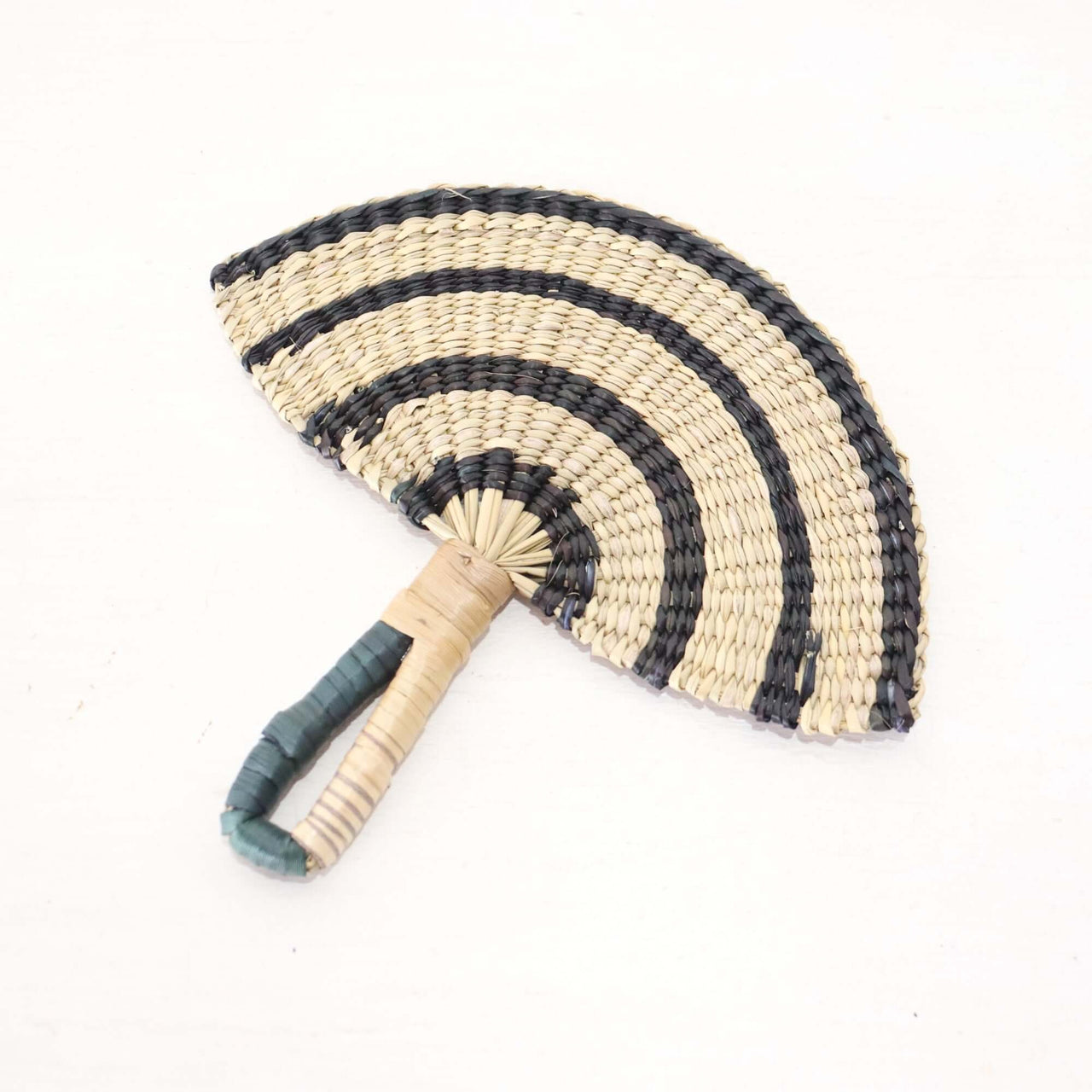 LA LIN – Handwoven Fan (Wall Hanging & Hand Fan) | Black & White, handmade decorative fan with a unique woven pattern.