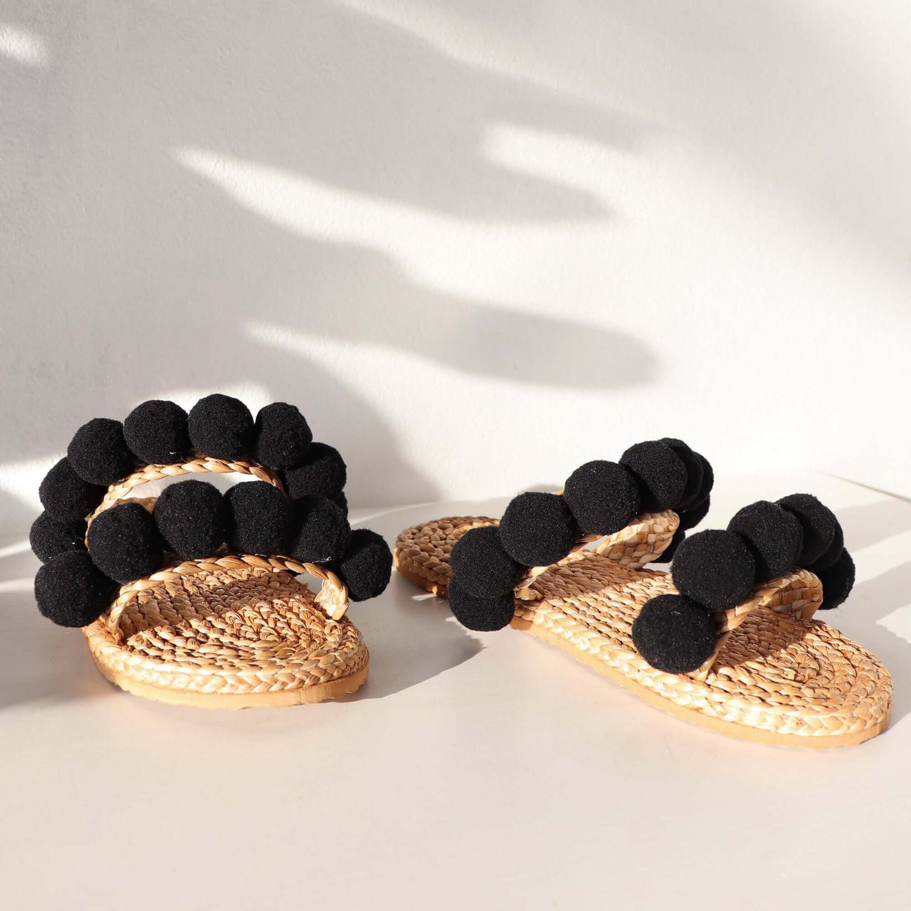 DA NAN - Straw Shoe