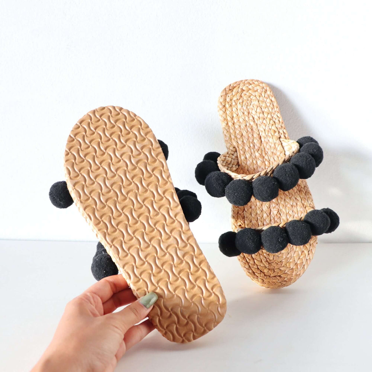DA NAN - Straw Shoe
