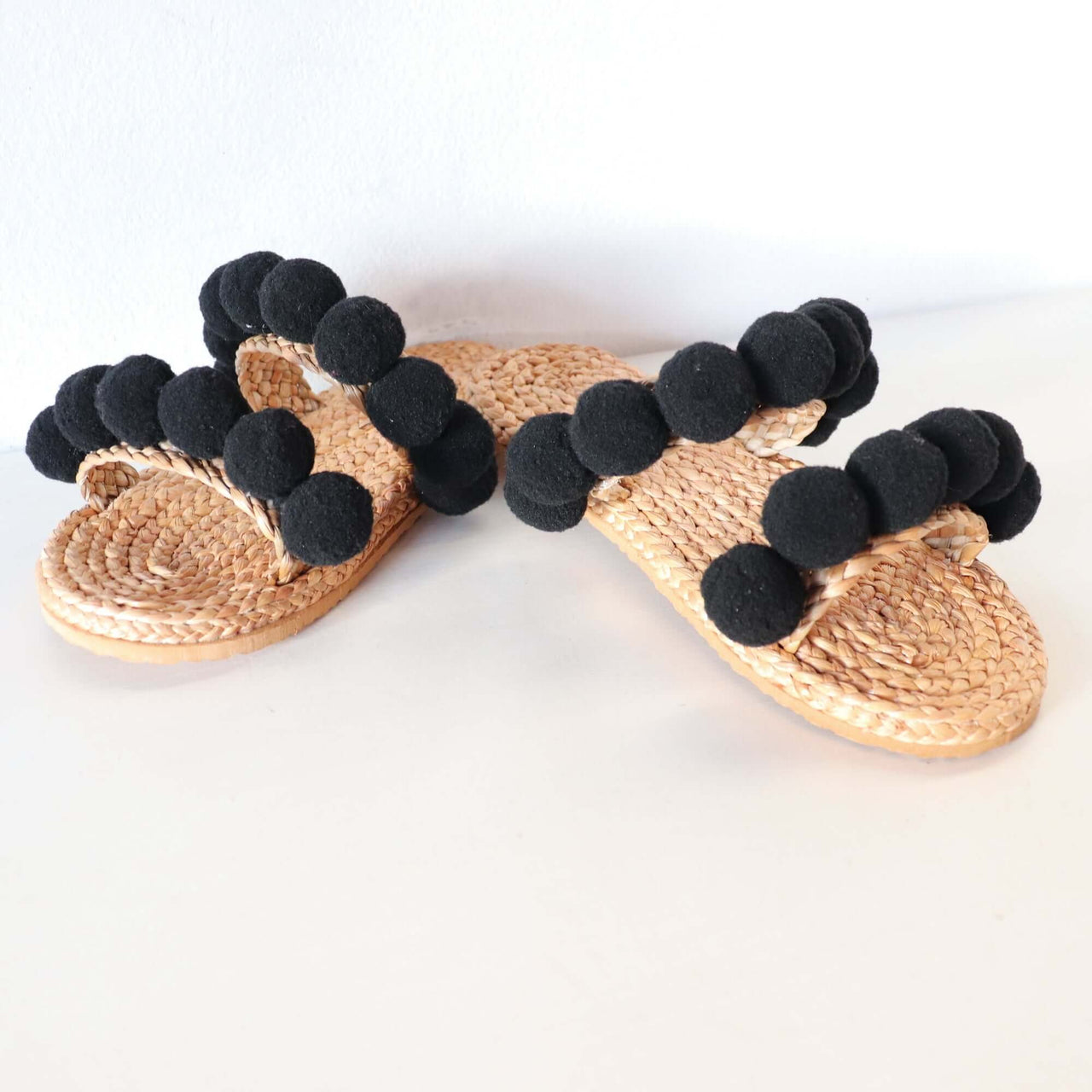 DA NAN - Straw Shoe