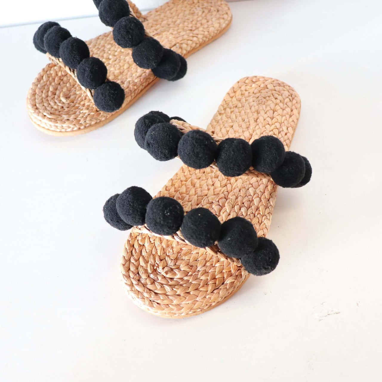 DA NAN - Straw Shoe