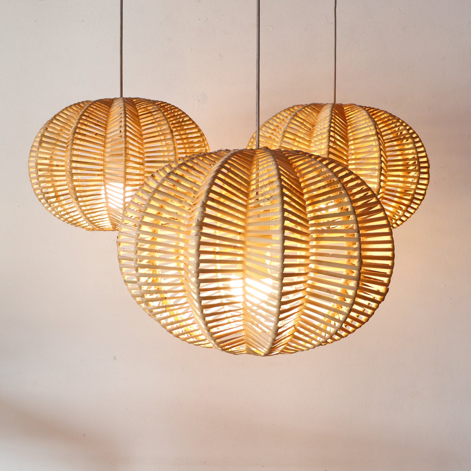 PALAVEE – Rattan Pendant Light (Star Shape)