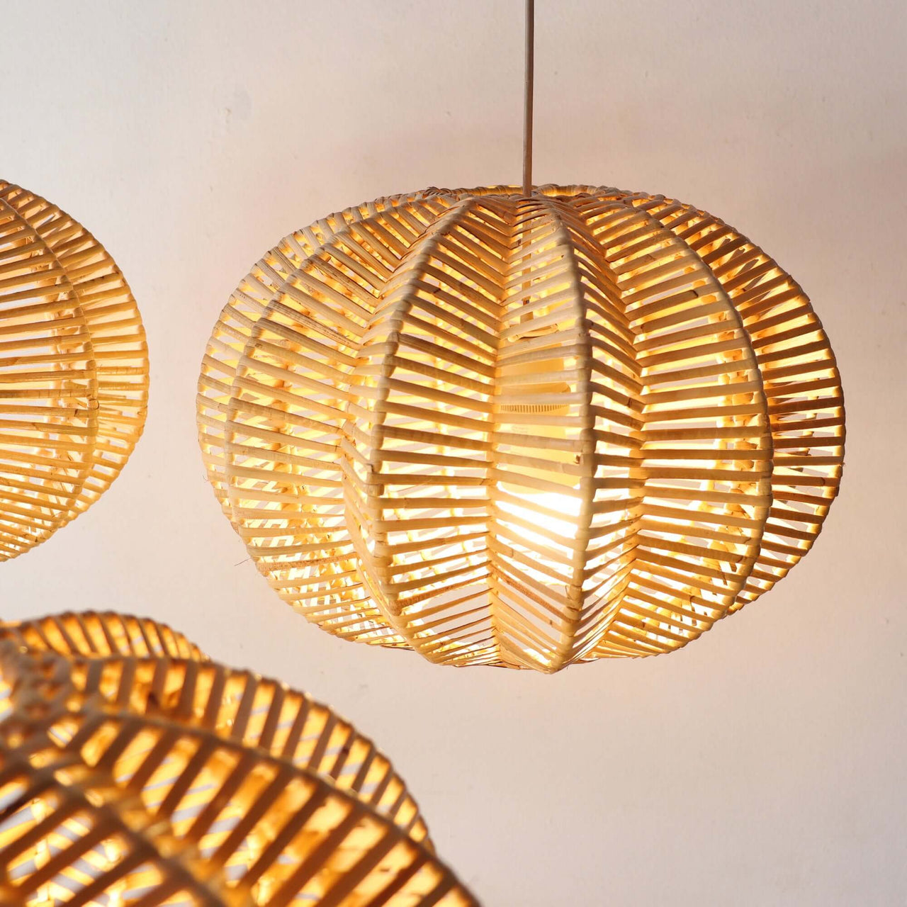 PALAVEE — handcrafted rattan pendant light for a cosy bedroom