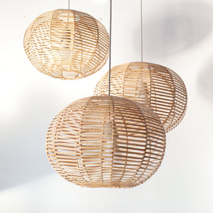 KAN – Rattan Pendant Light (Moon Shape)
