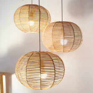 KAN – Rattan Pendant Light (Moon Shape)