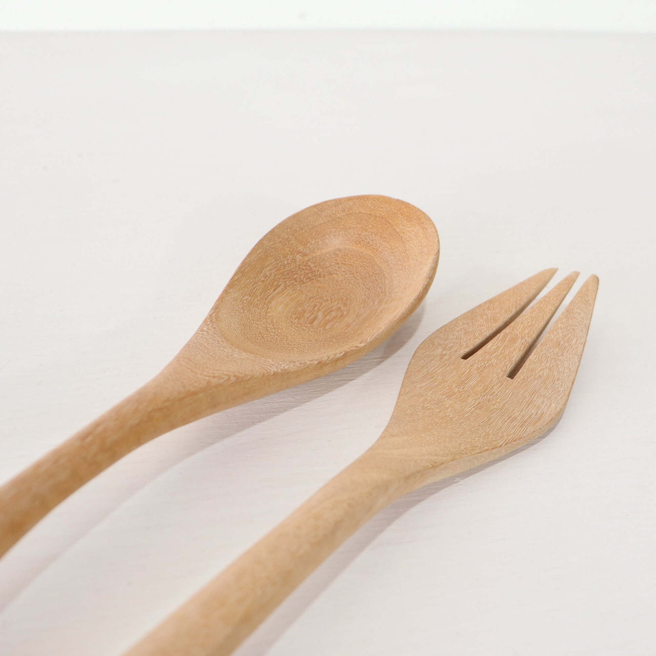 SA LIN THIP Wooden Salad Fork and Spoon Set, handcrafted wooden serving utensils for salads.