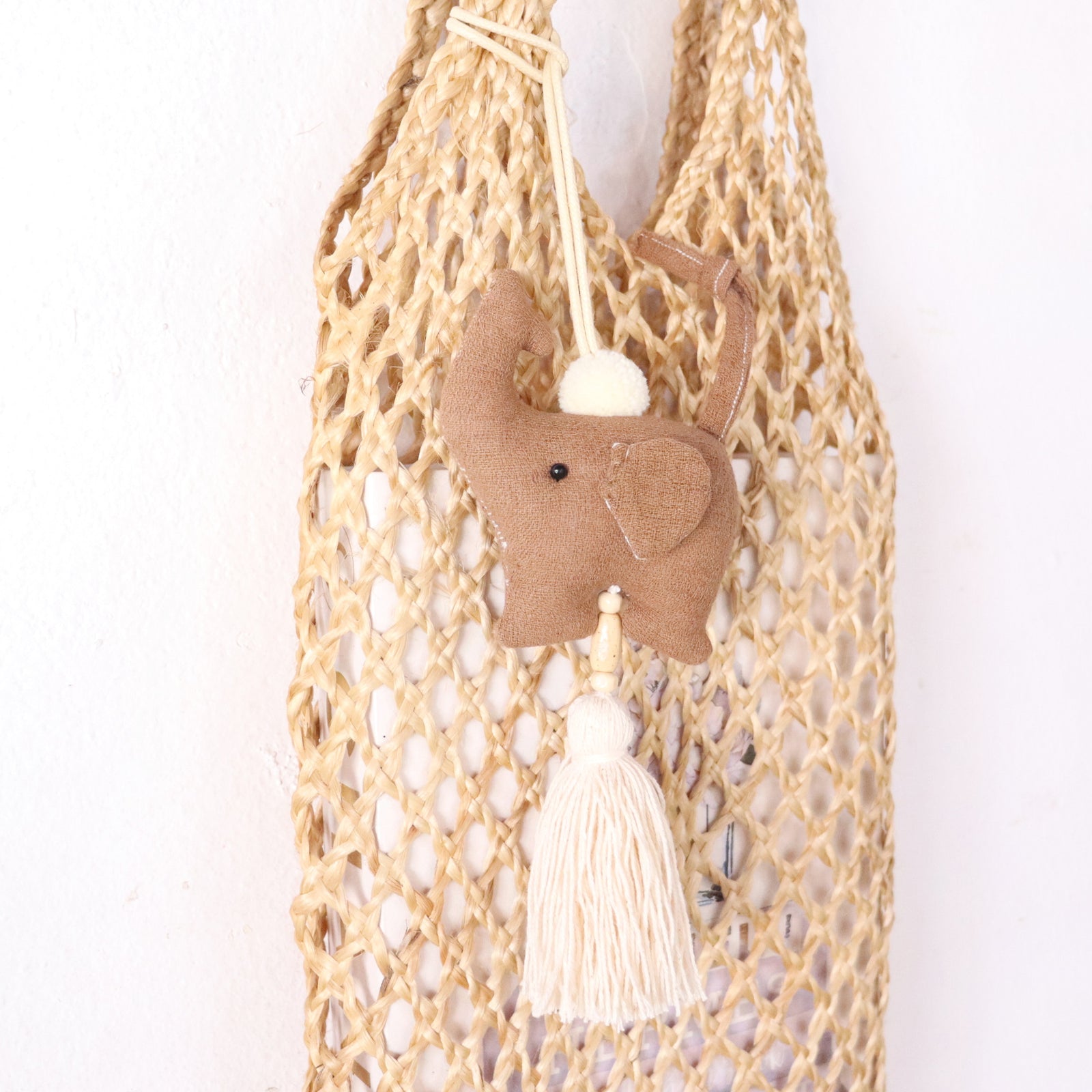 KADARA – Tassel Charm (Brown)