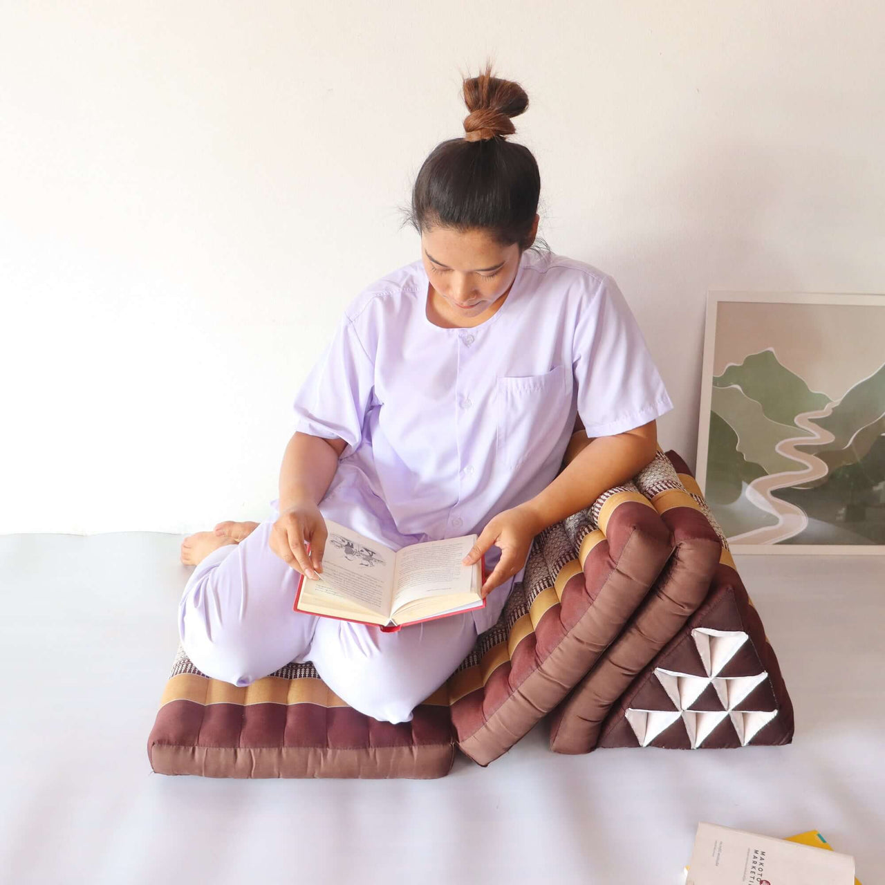 KORN KA NOK - Thai Triangle Cushion (3 Fold)