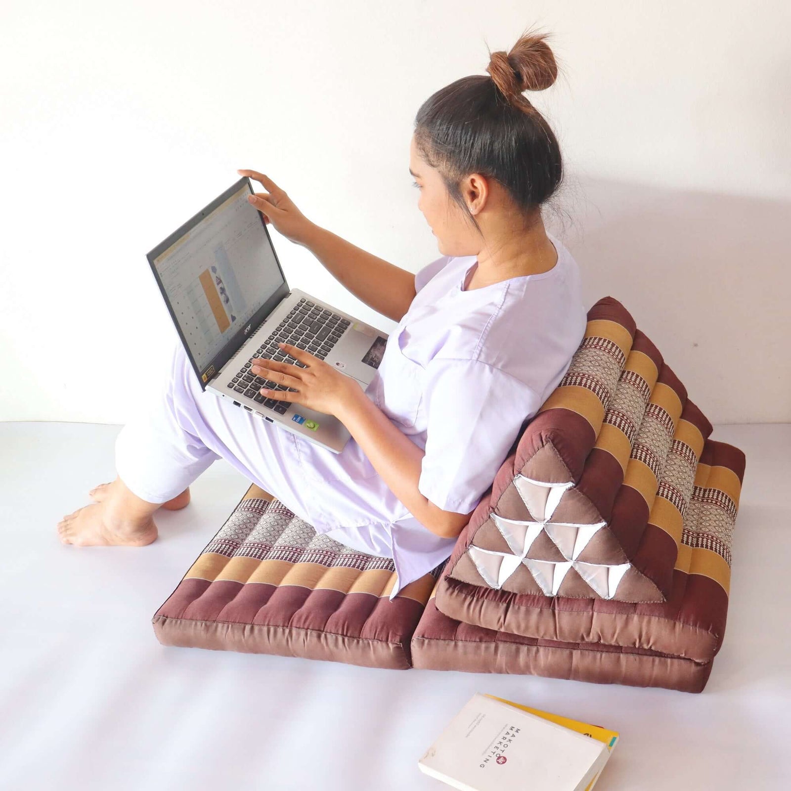 KORN KA NOK - Thai Triangle Cushion (3 Fold)