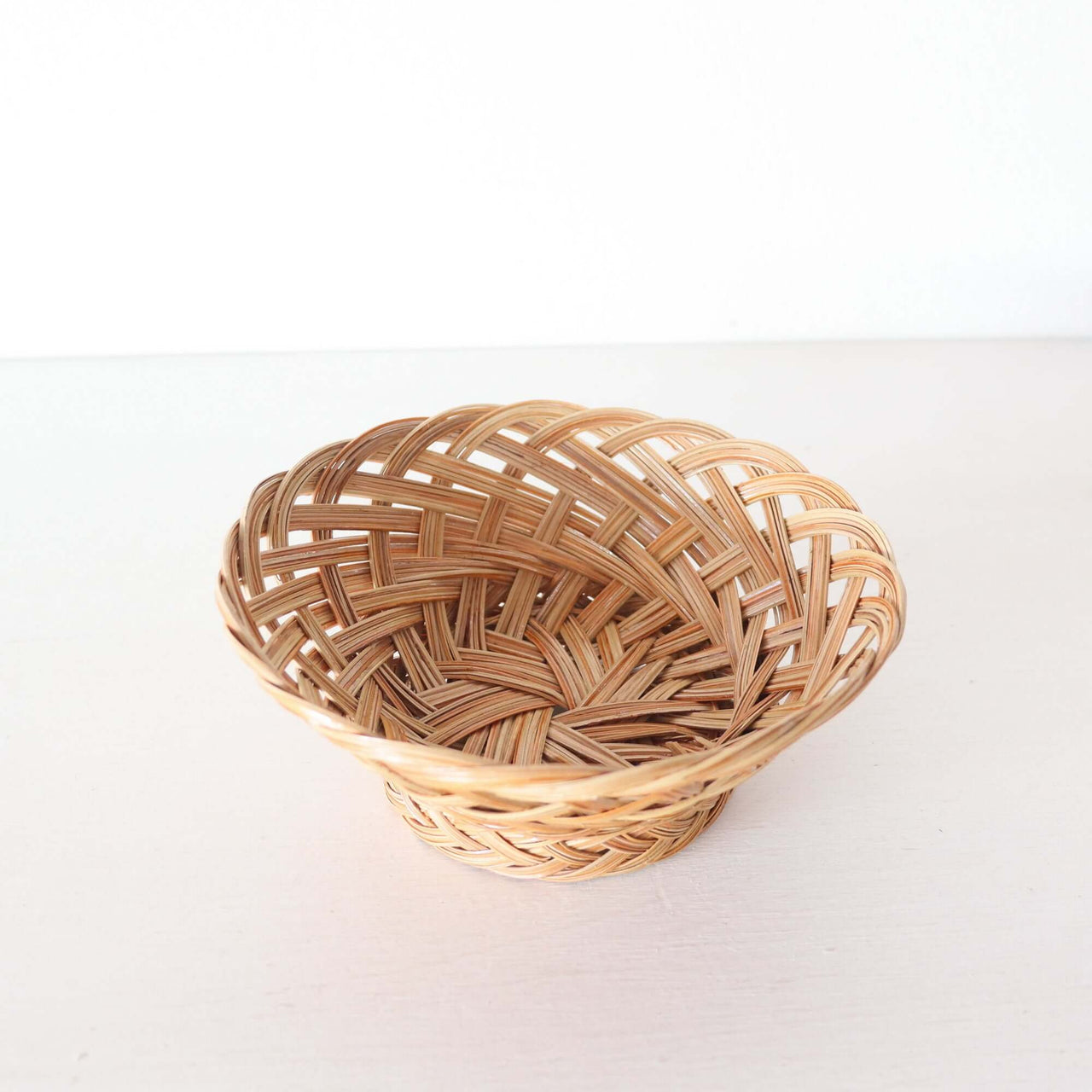 RU JI RA DA - Nypa stem Hand wicker basket