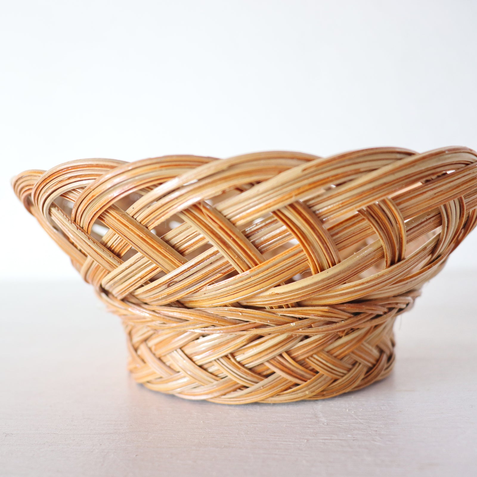RU JI RA DA - Nypa stem Hand wicker basket