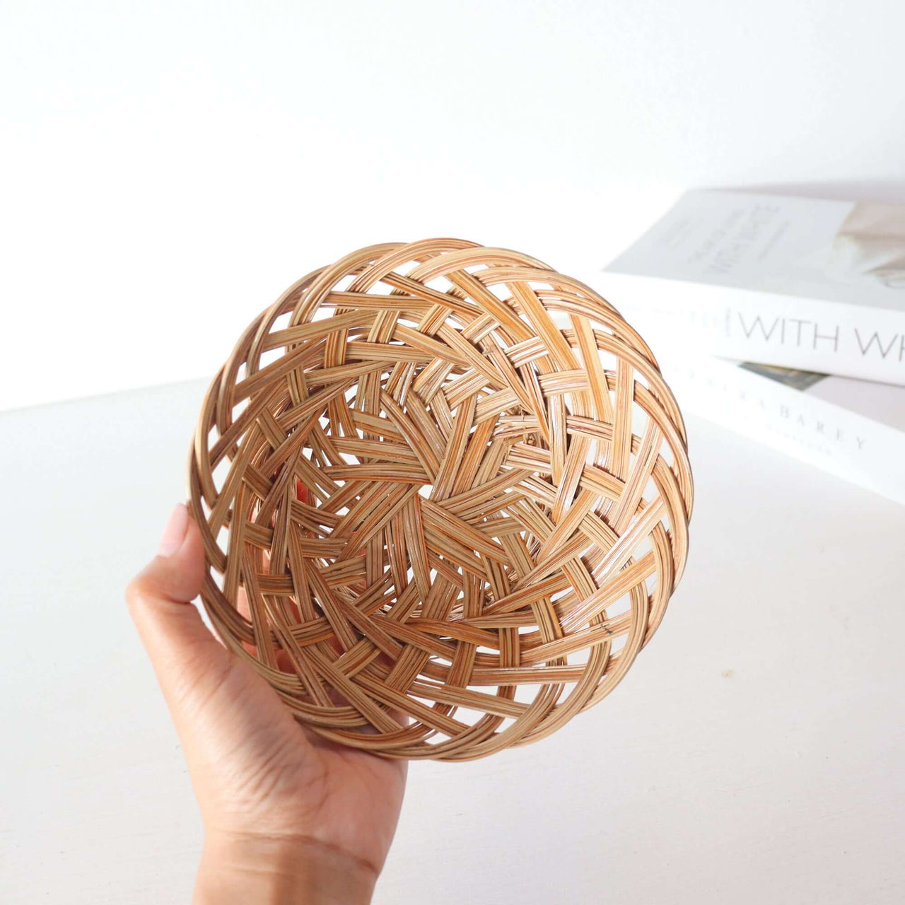 RU JI RA DA - Nypa stem Hand wicker basket