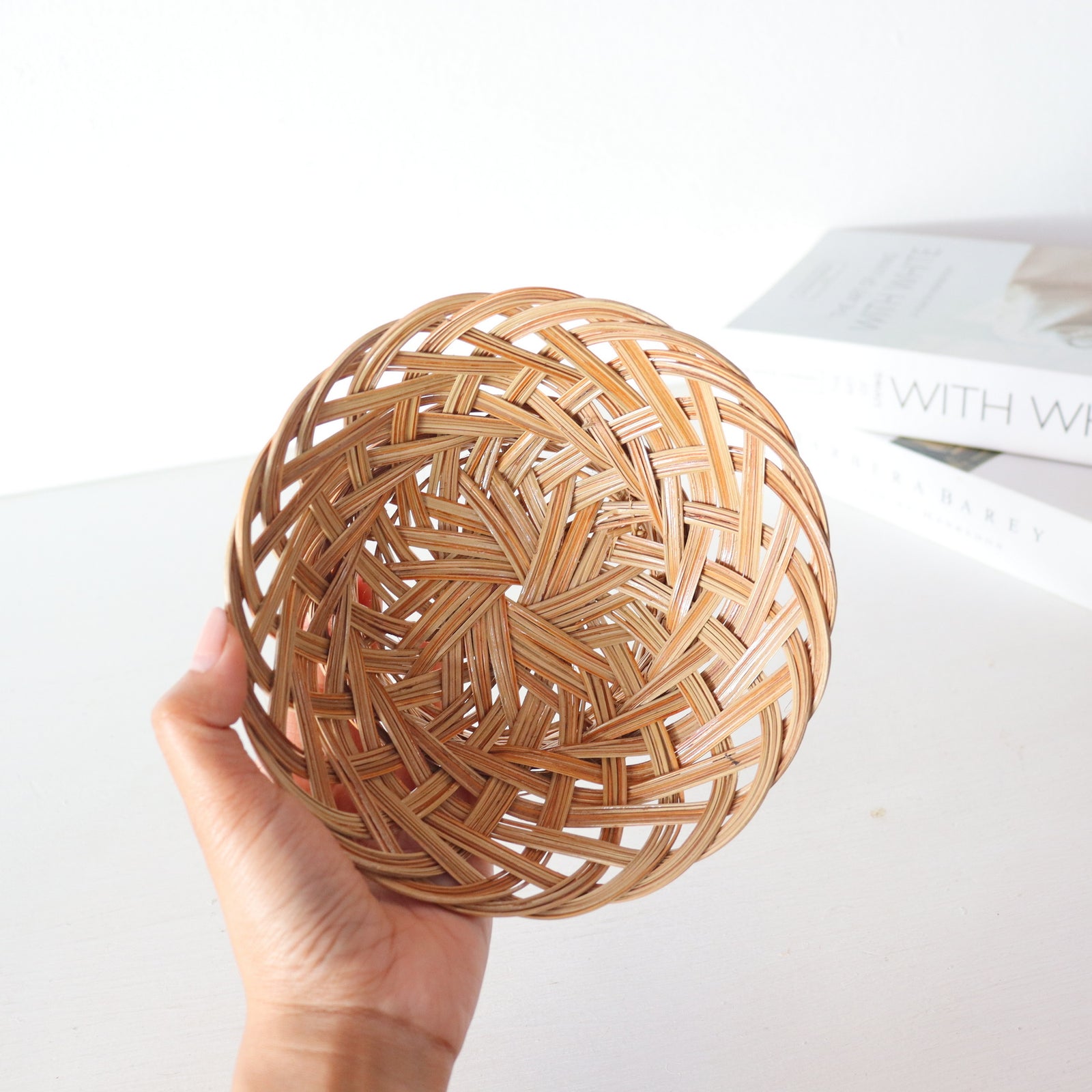 RU JI RA DA - Nypa stem Hand wicker basket