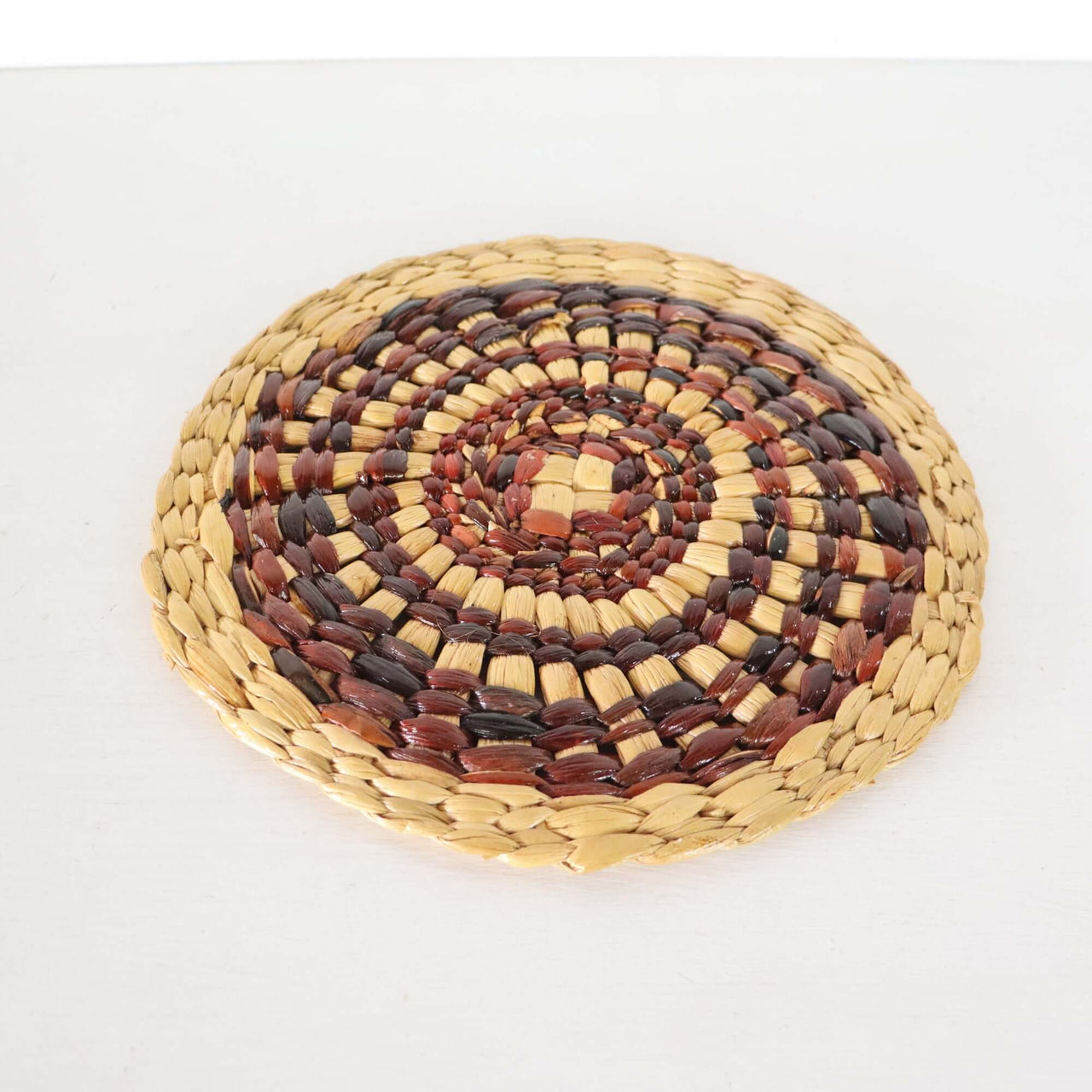 JI RA PREE YA - Water Hyacinth Boho Placemats