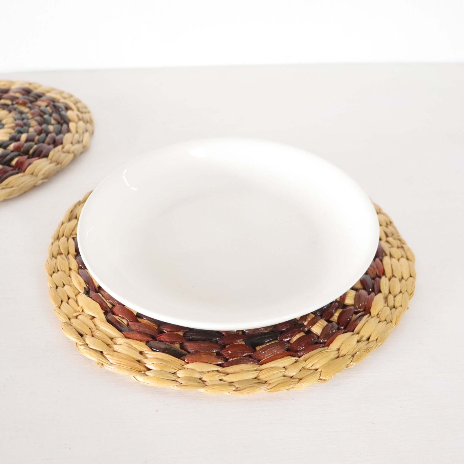 JI RA PREE YA - Water Hyacinth Boho Placemats