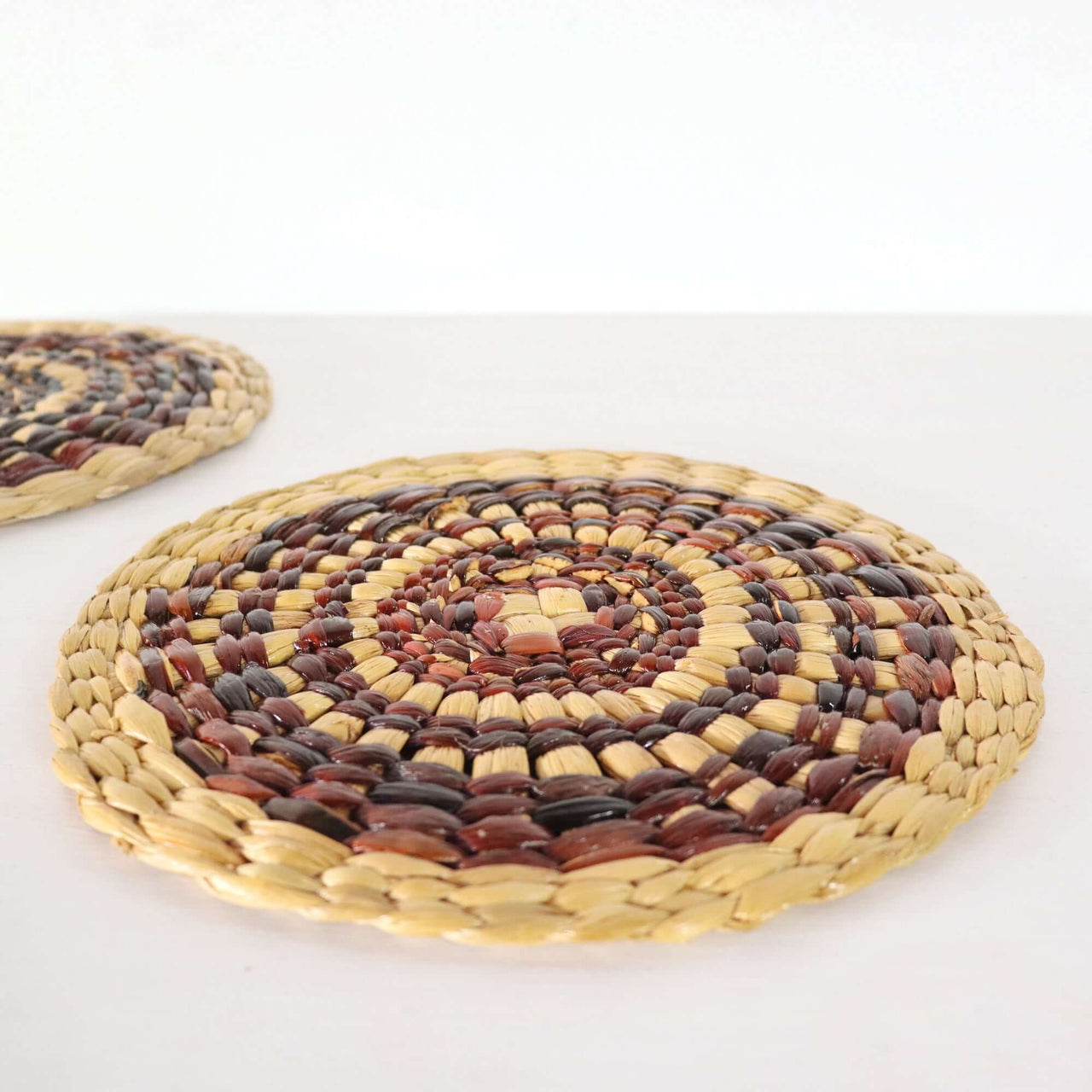 JI RA PREE YA - Water Hyacinth Boho Placemats
