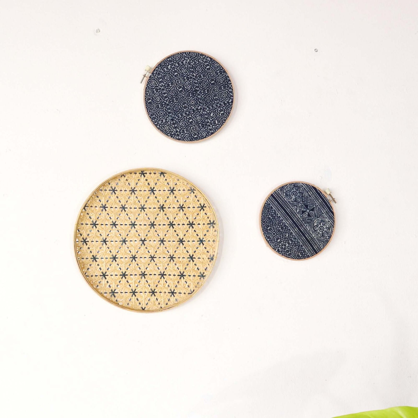 A RAN YA DA - Wall Hanging Decor Art Set of 3