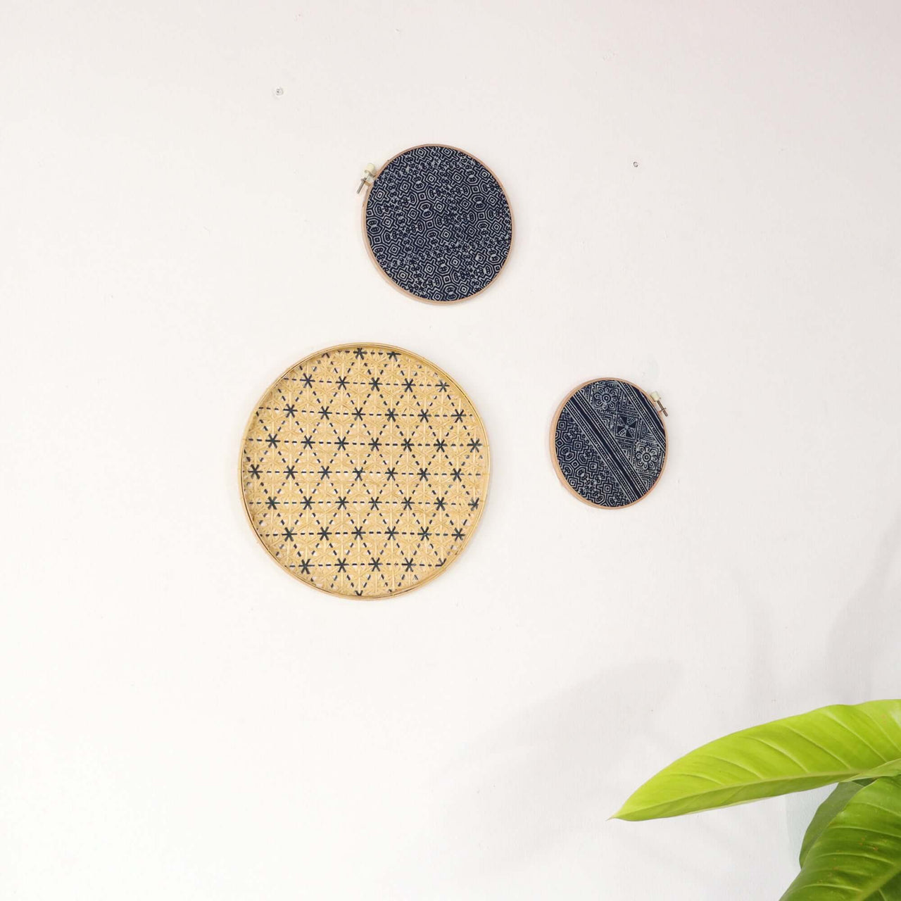 A RAN YA DA - Wall Hanging Decor Art Set of 3