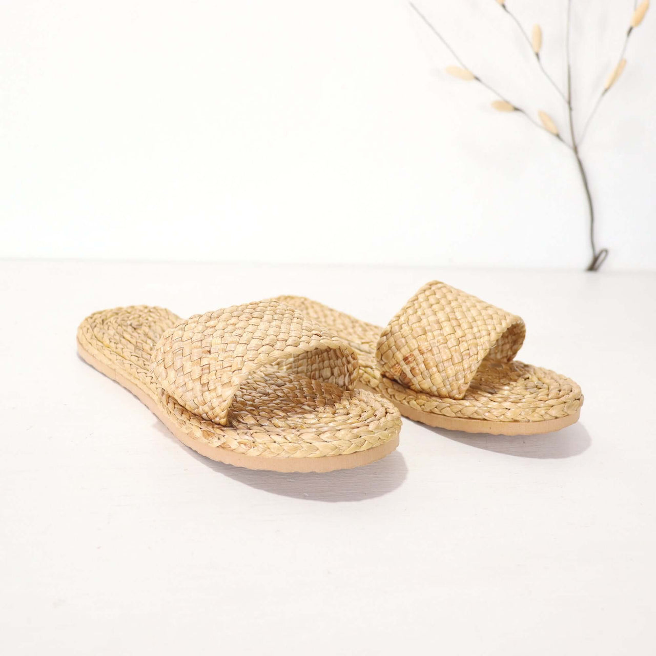 KUN CHA NA - Slipper Shoe