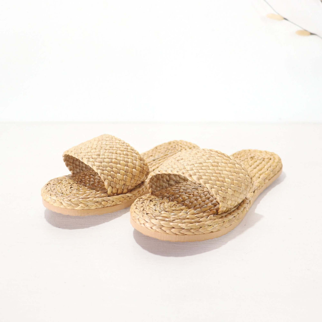 KUN CHA NA - Slipper Shoe